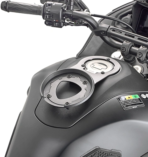 BF88 objímka pro uchycení tankruksaku GIVI "TANKLOCK" na víčko nádrže (Yamaha Tracer 7/20-24)