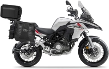 Kompletní sada sedlových brašen SHAD TERRA TR40 a hliníkového 55L vrchního kufru, včetně montážní sady SHAD BENELLI TRK 502X