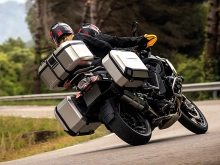 Kompletní sada hliníkových kufrů SHAD TERRA, 55L topcase 36L/47L boční kufry, včetně montážní sady a plotny SHAD Aprilia Tuareg 660 (13)