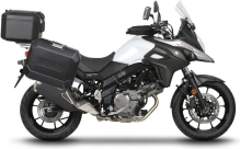 Kompletná sada čiernych hliníkových kufrov SHAD TERRA BLACK, 48L topcase 47L/47L bočné kufre, vrátane montážnej sady a platne SHAD SUZUKI DL 650 V-Strom