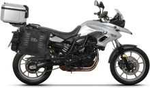 Kompletní sada sedlových brašen SHAD TERRA TR40 a hliníkového 55L topcase, včetně montážní sady SHAD BMW F 650 GS / F 700 GS/ F 800 GS (2008 - 2018)